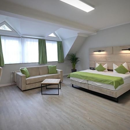 Hotel Und Restaurant Kranichsberg Woltersdorf  Kültér fotó