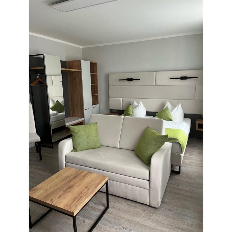 Hotel Und Restaurant Kranichsberg Woltersdorf  Kültér fotó