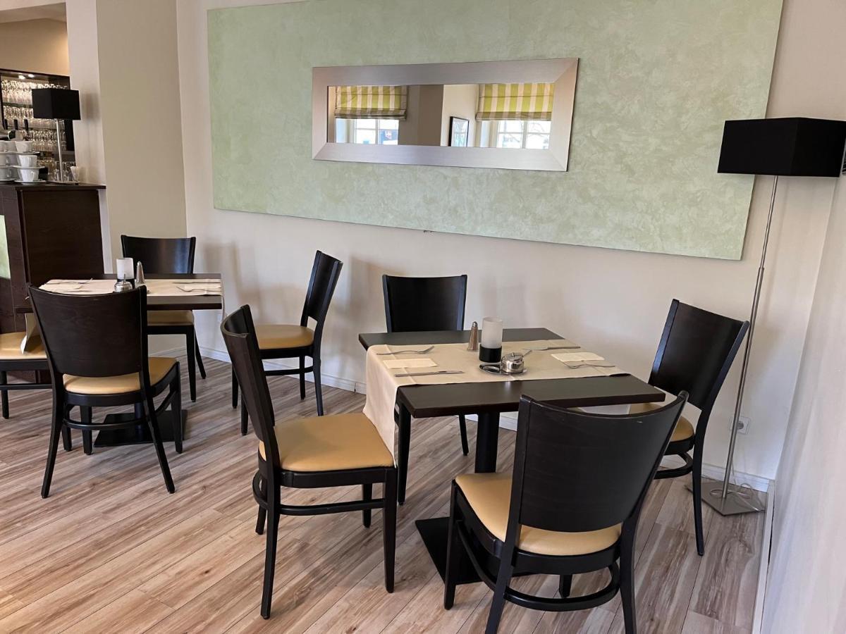 Hotel Und Restaurant Kranichsberg Woltersdorf  Kültér fotó