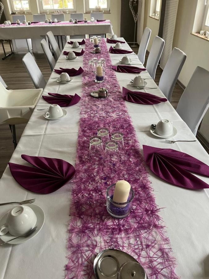 Hotel Und Restaurant Kranichsberg Woltersdorf  Kültér fotó