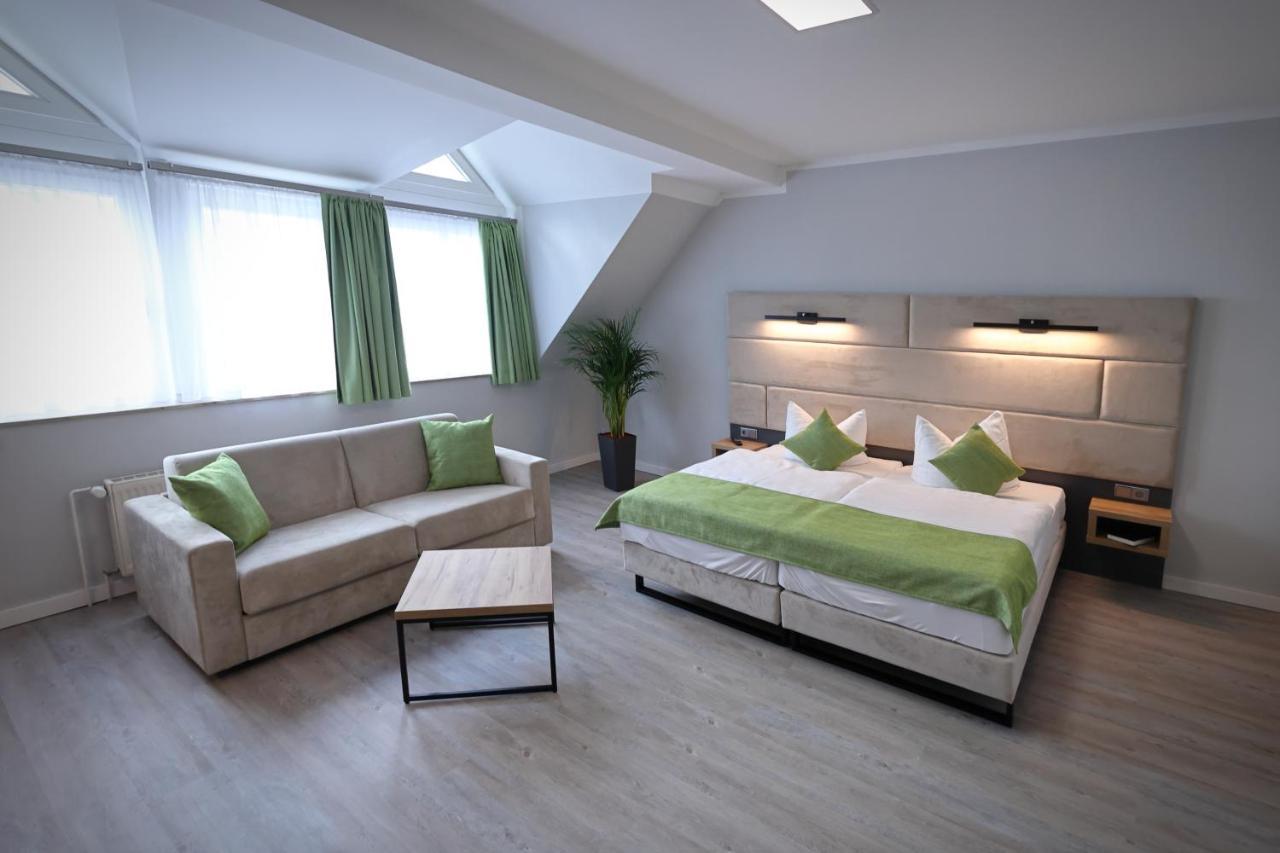 Hotel Und Restaurant Kranichsberg Woltersdorf  Kültér fotó
