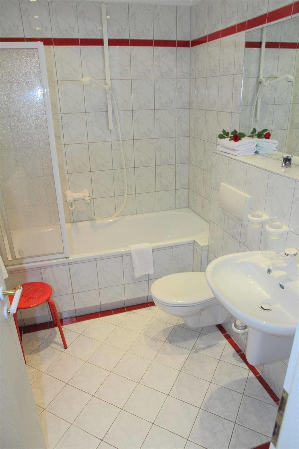 Hotel Und Restaurant Kranichsberg Woltersdorf  Kültér fotó