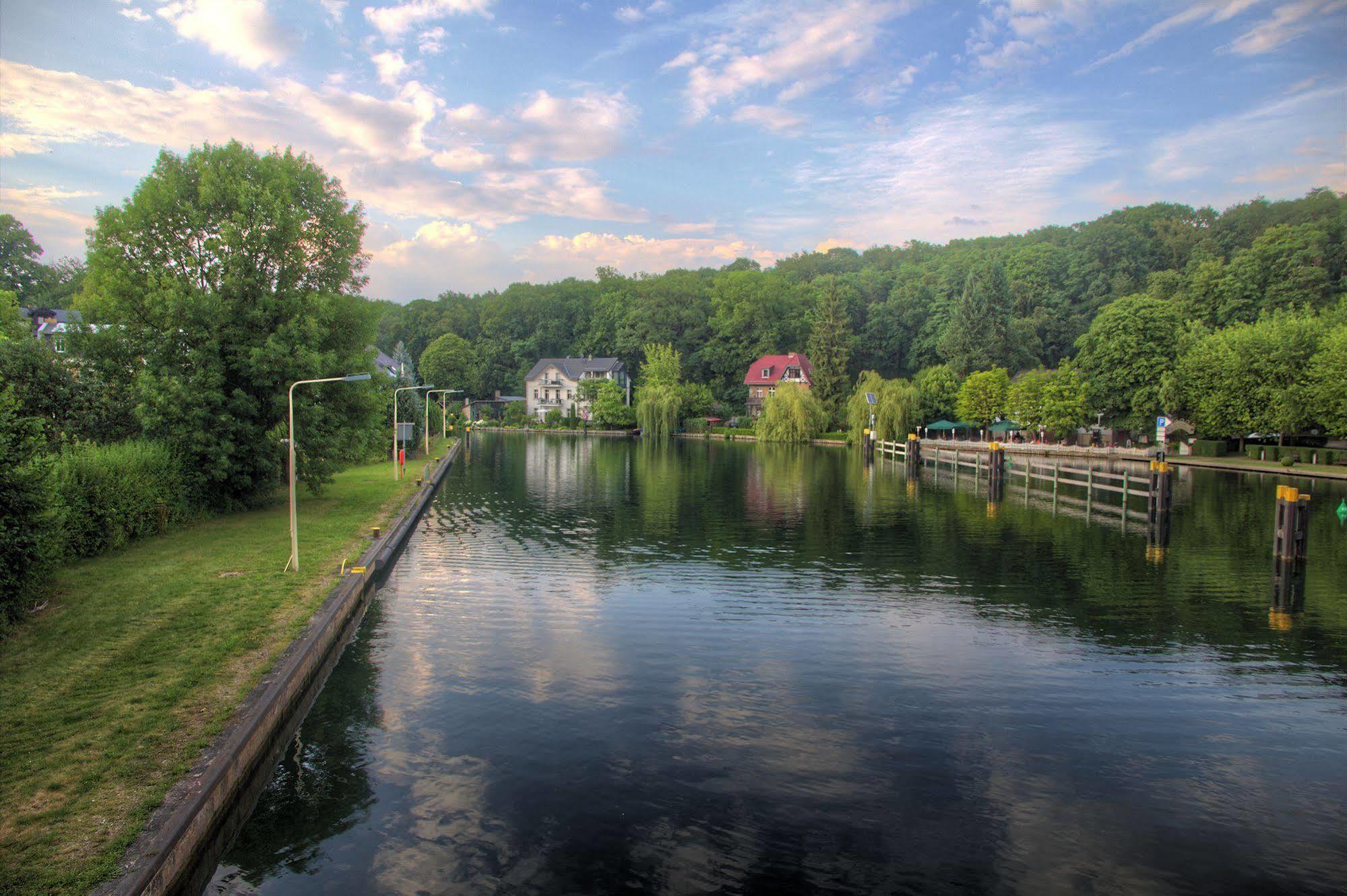Hotel Und Restaurant Kranichsberg Woltersdorf  Kültér fotó