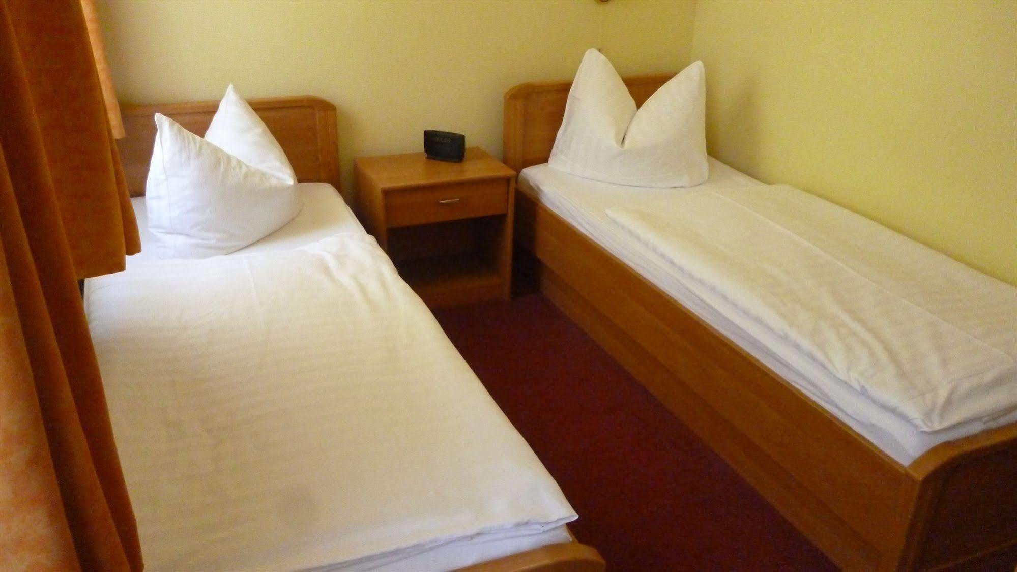 Hotel Und Restaurant Kranichsberg Woltersdorf  Kültér fotó